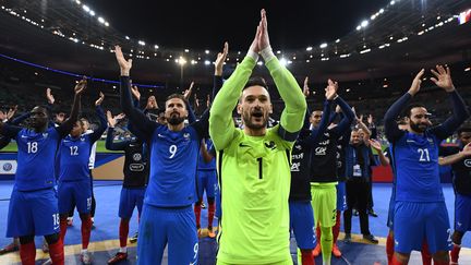 L'équipe de France s'est qualifiée pour sa sixième Coupe du monde d'affilée grâce à sa victoire, mardi 10 octobre, contre la Biélorussie (2-1),&nbsp;au stade de France, à Saint-Denis. (FRANCK FIFE / AFP)