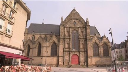 Indemnisation des victimes de pédocriminalité : quel patrimoine possède l'Église de France ? (FRANCEINFO)