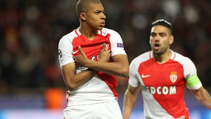 Kylian Mbappé, insatiable avec Monaco et Falcao (VALERY HACHE / AFP)