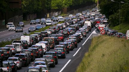 Le nombre de ralentissements depuis la rentrée a&nbsp;augmenté de 22% par rapport à la&nbsp;même époque&nbsp;l'an dernier sur les routes d'Ile-de-France d'après Bison Futé. (VINCENT ISORE / MAXPPP)