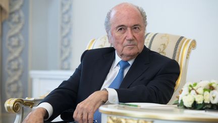 Le président démissionnaire de la Fifa, Sepp Blatter, à Saint-Pétersbourg, en Russie, le 25 juillet 2015. (SERGEY GUNEEV / RIA NOVOSTI / AFP)