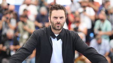 L'acteur Pio Marmaï au Festival de Cannes, 10 juillet 2021 (VALERY HACHE / AFP)