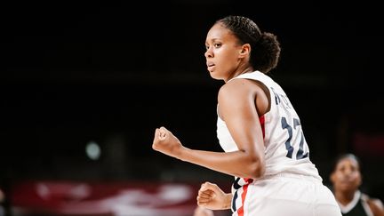 L'intérieure de l'équipe de France Iliana Rupert lors du match des Jeux olympiques de Tokyo contre le Nigéria, le 30 juillet 2021 (PAULINE BALLET / AFP)