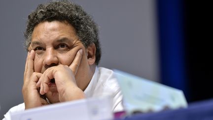 Serge Blanco durant l'assemblée nationale de la Fédération française de rugby, le 2 juillet 2016, à Pau.&nbsp; (GAIZKA IROZ / AFP)