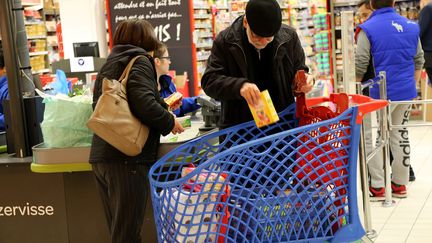 &nbsp; (Les dépenses alimentaires sont légèrement en hausse © MaxPPP)