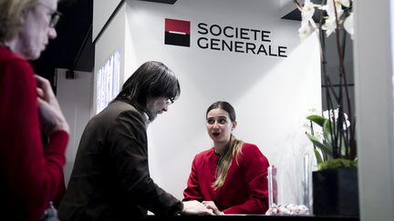 Le stand de la Société Générale durant un salon à Paris. (MAXPPP)