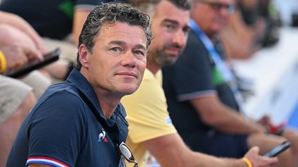 Le directeur des équipes de France de natation, le Néerlandais Jacco Verhaeren, à l'occasion des championnats d'Europe, le 15 août 2022 à Rome. (ALBERTO PIZZOLI / AFP)