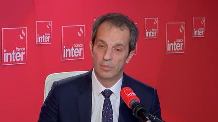 Christophe Fanichet, PDG de SNCF Voyageurs, invité de France Inter vendredi 23 décembre 2022. (CAPTURE ECRAN FRANCE INTER)