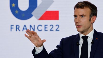 Emmanuel Macron s'est exprimé en défaveur d'un boycott diplomatique, jeudi 9 décembre, en conférence de presse sur la prochaine présidence française de l'UE. (LUDOVIC MARIN / POOL)