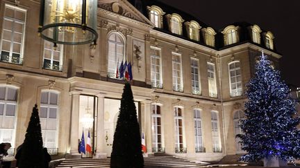  (Le palais de l'Elysée, où seront enregistrés les vœux de François Hollande ce 31 décembre © Reuters/Charles Platiau)