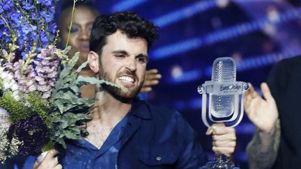 Duncan Laurence, le vainqueur de l'Eurovision, sur la scène d'Expo Tel Aviv, le 19 mai 2019.&nbsp; (JACK GUEZ / AFP)