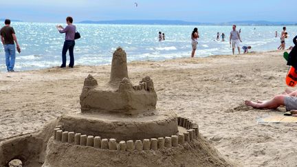 Comment fait-on pour réussir son château de sable ?