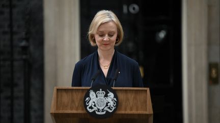 La Première ministre démissionnaire Liz Truss le 20 octobre 2022, à Londres (Royaume-Uni). (DANIEL LEAL / AFP)