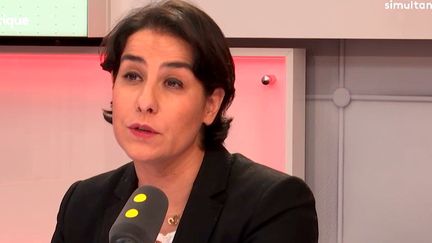 Frédérique Espagnac, sénatrice socialiste des Pyrénées-Atlantiques, était l'invitée de Tout est politique, jeudi 21 décembre sur franceinfo. (FRANCEINFO / RADIO FRANCE)