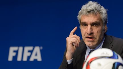 Walter de Gregorio, directeur de la communication de la Fifa, au si&egrave;ge de la Fifa, le 27 mai 2015, &agrave; Zurich (Suisse). (FABRICE COFFRINI / AFP)