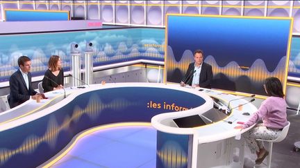 Le plateau des informés du matins du 27 avril 2022 de gauche à droite :&nbsp;Jean-Baptiste Marteau, Nathalie Mauret,&nbsp;Marc Fauvelle et&nbsp;Neïla Latrous. (FRANCEINFO / RADIO FRANCE)