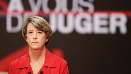 Arlette Chabot sur le plateau de son émission politique "A vous de juger", sur France 2 (AFP/THOMAS COEX)