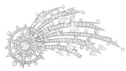 Clip Étoile Filante, or blanc et diamatns, Van Cleef &amp; Arpels
 (DR)