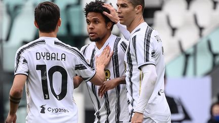  Paulo Dybala, Weston McKennie et Cristiano Ronaldo à la Juventus de Turin, le 11 avril 2021.  (MARCO BERTORELLO / AFP)