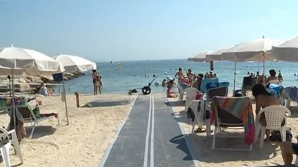 Antibes : une plage accessible aux personnes handicapées