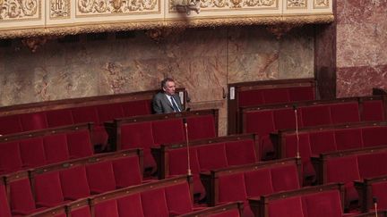 Le sort du pr&eacute;sident du MoDem Fran&ccedil;ois Bayrou est l'une des questions du scrutin l&eacute;gislatif des 10 et 17 juin 2012. (JACQUES DEMARTHON / AFP)