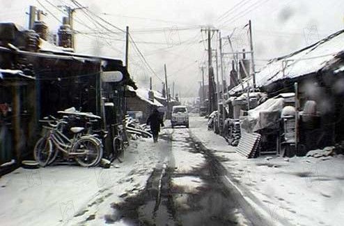 "À l'ouest des rails" (2004) de Wang Bing
 (AD VITAM)