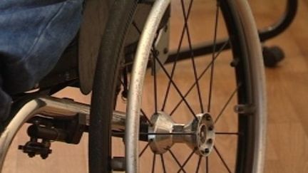 Handicap : le problème du coût des transports pendant l'hospitalisation