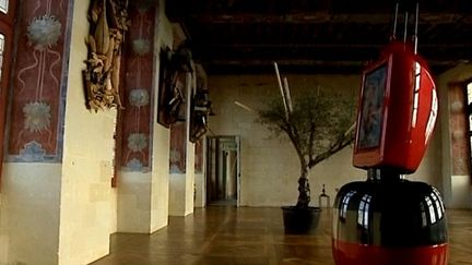 Robot touriste au Château d'Oiron
 (France3/Culturebox)