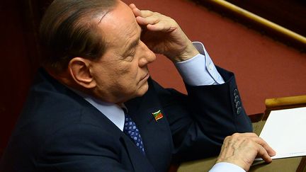 L'ancien chef du gouvernement italien Silvio Berlusconi, le 2 octobre 2013 &agrave; Rome (Italie). (FILIPPO MONTEFORTE / AFP)