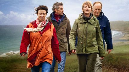 Noémie Lvovsky, Jacques Gamblain, Karin Viard et Ulrich Tukur dans "Week-ends" de Anne Villacèque
 (Céline Nieszawer )