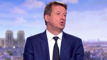 Présidentielle 2022 : le candidat écologiste Yannick Jadot est l'invité du 20 Heures