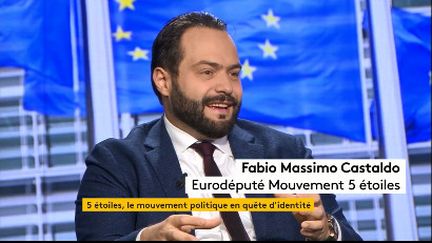 Chaque semaine, depuis le Parlement européen à Bruxelles, la bande de « la faute à l’Europe? » Yann-Antony Noghès, Kattalin Landaburu et Jean Quatremer débattent des affaires européennes en compagnie de ses principaux acteurs.