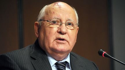 L'ancien pr&eacute;sident sovi&eacute;tique&nbsp;Mikha&iuml;l Gorbatchev lors d'une conf&eacute;rence de presse &agrave; Montpellier (H&eacute;rault), le 25 novembre 2011. (PASCAL GUYOT /&nbsp;AFP PHOTO)