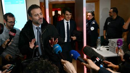 Antoine Camus et Stéphane Babonneau, les avocats de Gisèle Pelicot, à la sortie de leurs plaidoiries, au tribunal d'Avignon (Vaucluse), le 20 novembre 2024. (CHRISTOPHE SIMON / AFP)