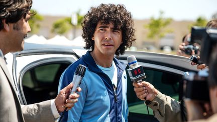 L'acteur Nazareno Casero incarne la légende du football argentin Maradona dans "Le rêve béni" diffusé fin octobre 2021 sur Amazon Prime Vidéo. (AMAZON PRIME VIDEO)