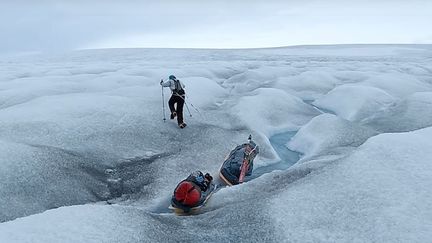 Colin O'Brady traverse l'Antarctique en solitaire. (CAPTURE D'ÉCRAN YOUTUBE)