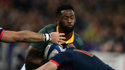 Siya Kolisi, lors d'un match face à l'équipe de France de rugby (MARTIN BUREAU / AFP)