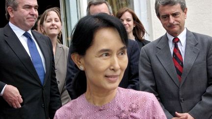 Aung Suu Kyi le 4 novembre 2009 (AFP/HLA HLA HTAY)