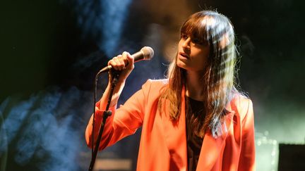 Clara Luciani sur scène aux Victoires de la Musique, le 8 février 2019 (DANIEL PIER / NURPHOTO)