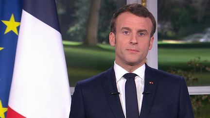 Emmanuel Macron lors des voeux aux Français le 31 décembre 2019. (MARTIN BUREAU / FRANCE 2)