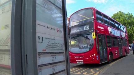 Royaume-Uni : l'inflation entraîne une grève historique dans les transports