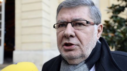 Alain Vidalies, ministre d&eacute;l&eacute;gu&eacute; aux Relations avec le Parlement, le 10 d&eacute;cembre 2013 &agrave; Paris dans la cour de Matignon. (BERTRAND GUAY / AFP)