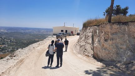 vue de la future Yeshiva (école religieuse) de Homesh, juin 2023. (FREDERIC METEZEAU / RADIO FRANCE)