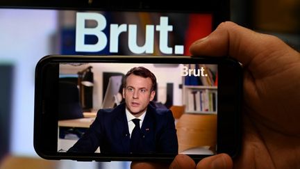 Politique : les policiers mécontents du passage d’Emmanuel Macron sur Brut