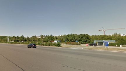 L'enfant de 6&nbsp;ans a été oublié sur l'aire d'autoroute A11, près d'Ancenis (Loire-Atlantique), le 28 novembre 2015.&nbsp; (GOOGLE STREET VIEW)