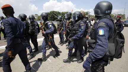 Des membres des forces spéciales ivoiriennes en entraînement à Abidjan, le 1er mars 2016. Des renforts ont été déployés à la frontière avec le Burkina, depuis l'attaque terroriste du 11 juin 2020. (THIERRY GOUEGNON / X01735)