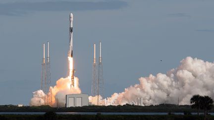 Espace : SpaceX met en orbite un nanosatellite francilien