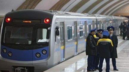 La station Raiymbek Batyr du métro d’Almaty, l’ancienne capitale du Kazakhstan. Inauguré le 1er décembre 2011, il fait partie du premier réseau construit en Asie centrale depuis la chute de l'Union soviétique. (PAVEL MIKHEEV / RIA NOVOSTI)