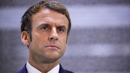 Emmanuel Macron, le 4 décembre 2021. (THOMAS SAMSON / AFP)