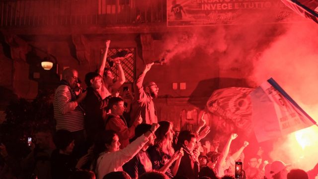 The festivities will continue for the return of the players on Friday, then Sunday's game at home against Fiorentina.  (THOMAS GIOTOPOULOS / SOOC / AFP)